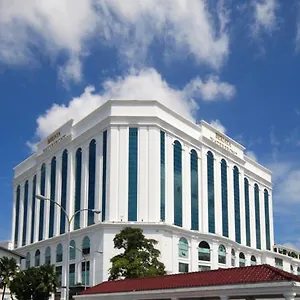 Hotel Berjaya Waterfront Hotel, ****